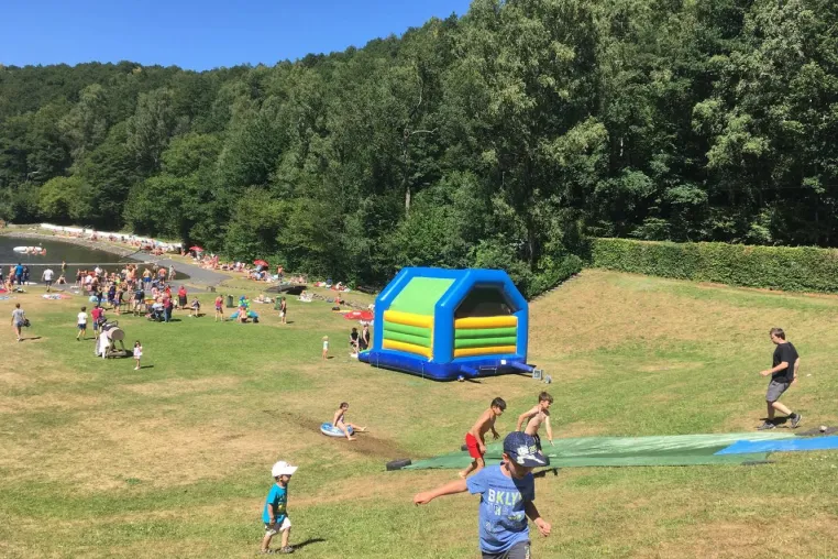 Bild: Buntes Programm und freier Eintritt beim Kinderfest am Eiserfelder Weiher