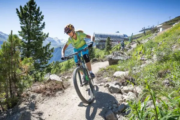 Bild: Konflikt- und unfallfrei auf Single Trails - Kostenlose SAAC Bike Camps im Sommer 2017
