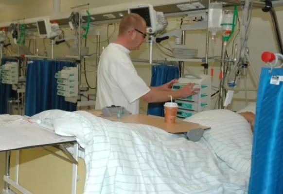 Bild: Sicheres Erwachen dank modernster Technik. Asklepios Klinikum Bad Abbach nimmt neuen Aufwachraum in Betrieb