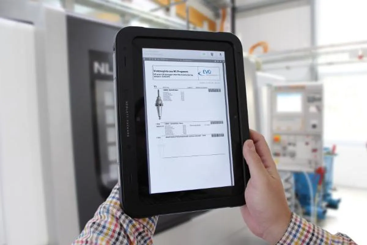 Generisch erzeugte Werkzeuglisten aus NC-Programmen sparen lästige Erstellung von Rüstdokumten