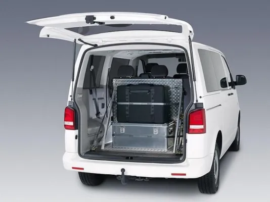 Bild: Neu: Ladungsschott für Fahrzeuge mit und ohne Trennwand