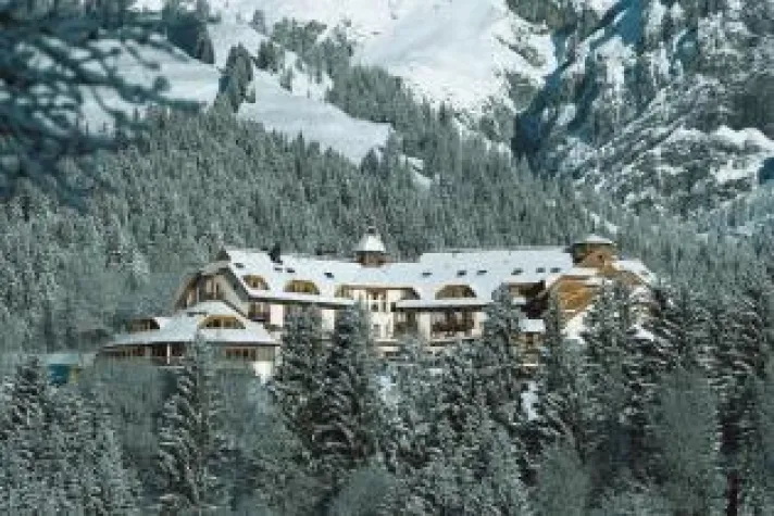 Ohne Stau in den Schnee – ab auf die Piste! Bild: Ohne Stau in den Schnee – ab auf die Piste!