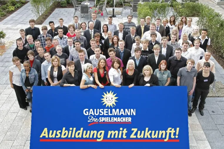 Ausbildungsoffensive - 67 neue Auszubildende starten bei der Gauselmann Gruppe Bild: Ausbildungsoffensive - 67 neue Auszubildende starten bei der Gauselmann Gruppe