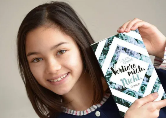 Bild: Sarturia Goldene Schwanenfeder für Literatur für Laura Kneidl im Januar 2018