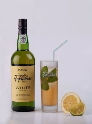 White Port – kleiner Portwein-Bruder mit großem Genuss-Potenzial Bild: White Port – kleiner Portwein-Bruder mit großem Genuss-Potenzial