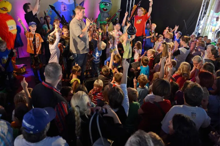 Bild: Neue deutschsprachige und altersgerechte Musik für Kinder auf der didacta 2016 / Köln
