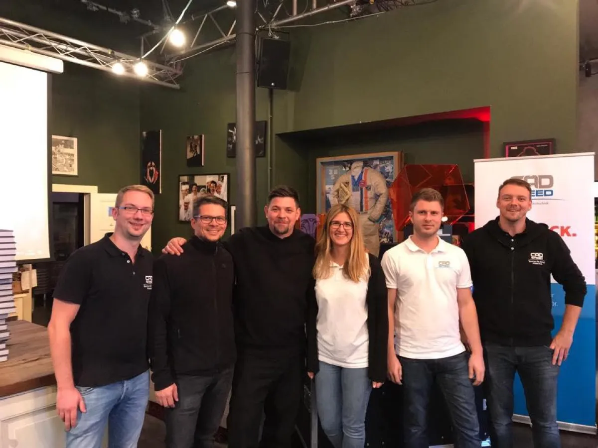 Starkoch Tim Mälzer war beeindruckt von der fortschrittlichen Digitalisierung.