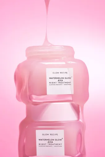 Strahlende Haut über Nacht mit dem neuen Watermelon Glow AHA Night Treatment von Glow Recipe Bild: Strahlende Haut über Nacht mit dem neuen Watermelon Glow AHA Night Treatment von Glow Recipe