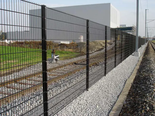 Hochwertige Mattenzäune direkt vom polnischen Hersteller Bild: Hochwertige Mattenzäune direkt vom polnischen Hersteller