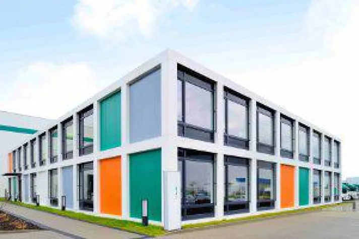 Never change a running system - Erfolgreiche Expansion Bild: Never change a running system - Erfolgreiche Expansion