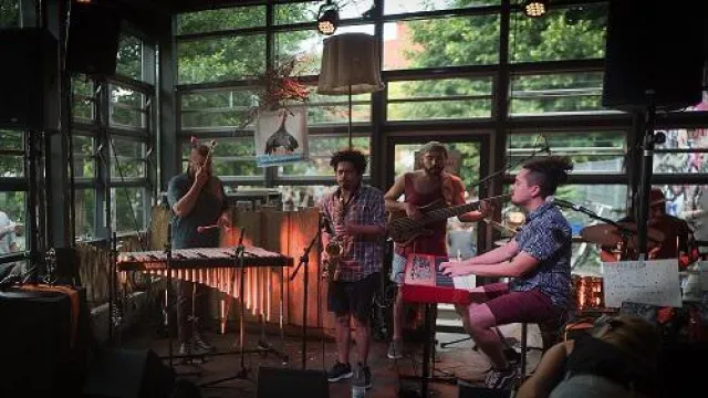 Listen to your neighbourhood: Bis 3. Februar für 48h Wilhelmsburg 2019 anmelden Bild: Listen to your neighbourhood: Bis 3. Februar für 48h Wilhelmsburg 2019 anmelden