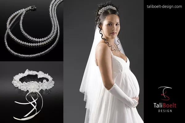 Bild: Ja-Wort zu Dritt. Schwanger heiraten mit TaliBoelt Design. Brautmode für München und Umgebung