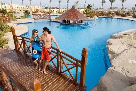 SUNRISE Resorts & Cruises mit Cristal Award of Excellence ausgezeichnet Bild: SUNRISE Resorts & Cruises mit Cristal Award of Excellence ausgezeichnet