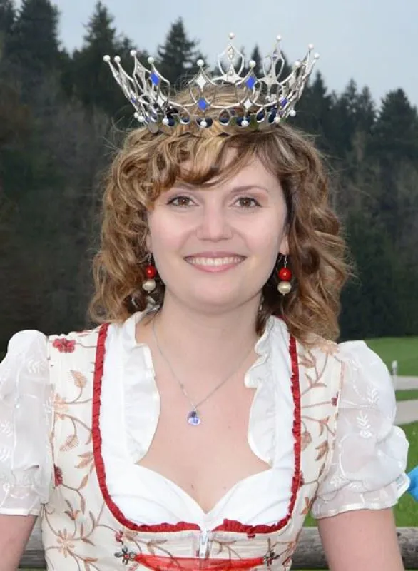 Bildunterschrift: Die Bayerische Milchkönigin Katharina Schlattl. BIldquelle: LVBM