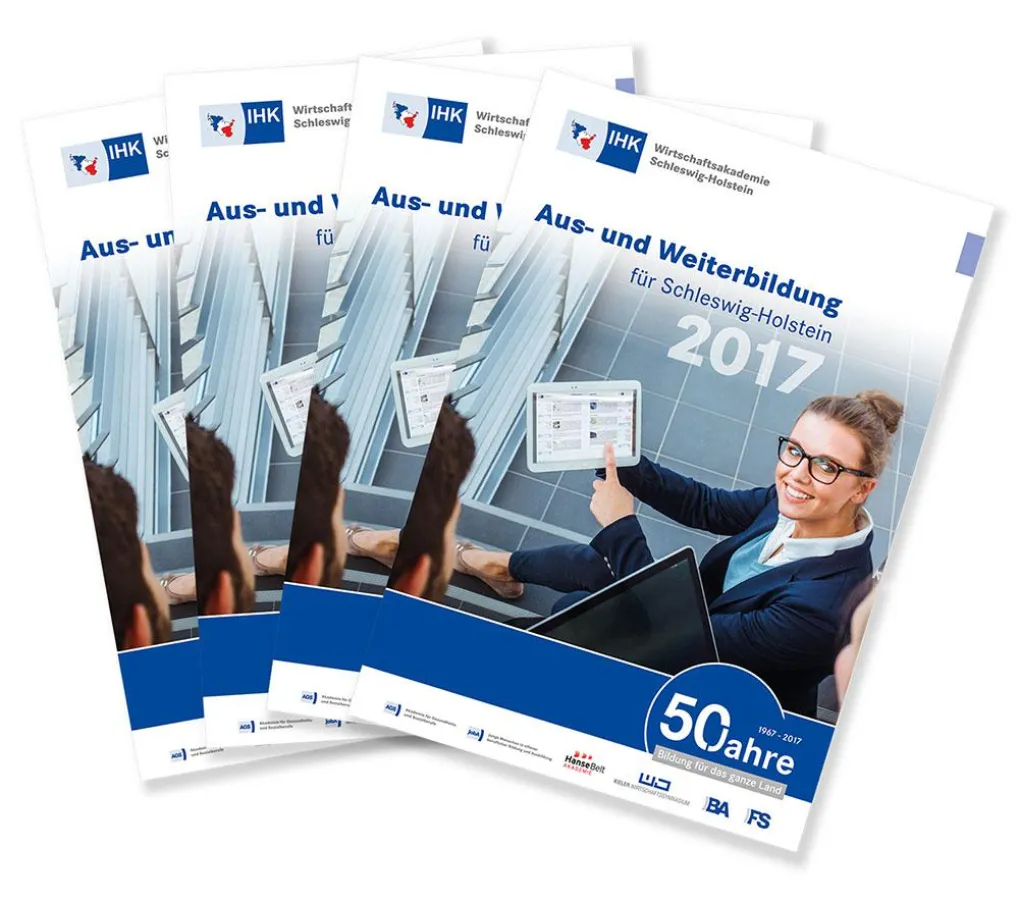 So sieht es aus - das neue Gesamtprogramm der Wirtschaftsakademie Schleswig-Holstein.