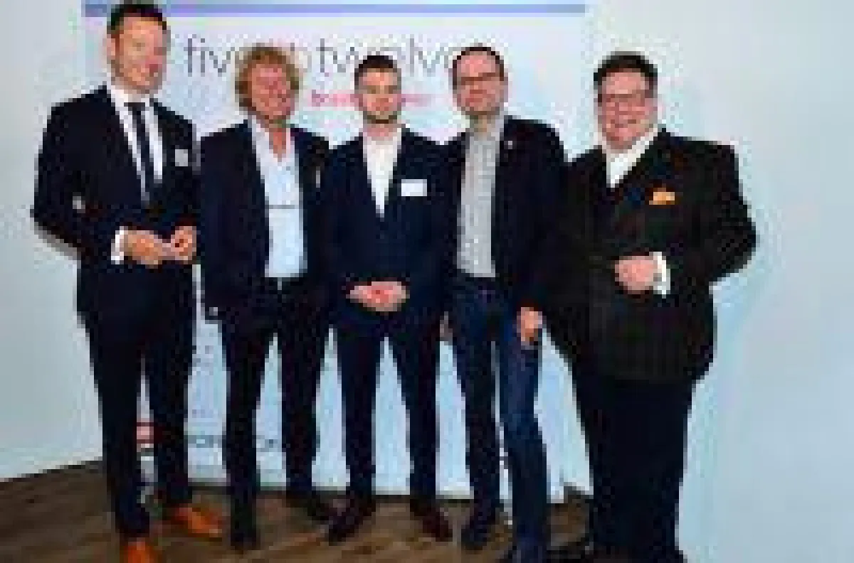 Prof. Dr. Schnieder, Prof. Dr. Raffelhüschen, Benjamin Kühn, Moderator Jon Christoph Berndt & Gastgeber Bernhard Schindler (v.l.)