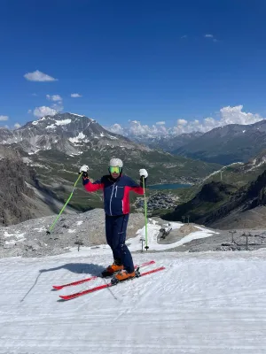 Bild: Tropensommer vs. Gletscherschnee: Höhenmeter Bergfest für Flühr.