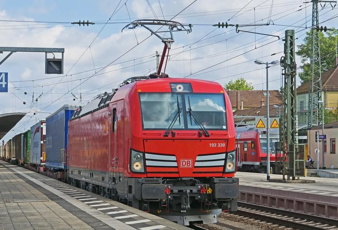 Die Güterbahn der Deutschen Bahn steht vor einer historischen Zäsur (c) Pixaby