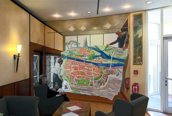 Bild: Hansa Apart-Hotel Regensburg - Einzigartiges Kunstwerk stimmt auf Weltkulturerbe ein