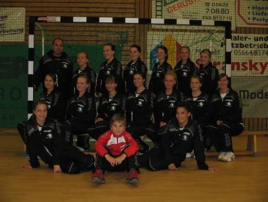 Bild: Weibliche A-Jugend der JSG Elfershausen/Ost-Mosheim startet in die neue Saison