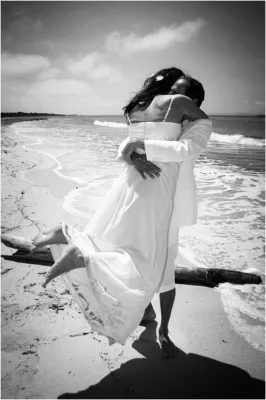 Bild: Hochzeit (s) Trend: Heiraten am Strand