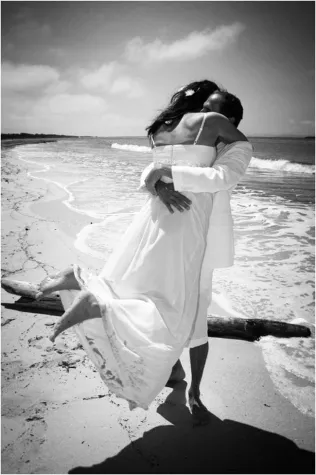 Hochzeit (s) Trend: Heiraten am Strand Bild: Hochzeit (s) Trend: Heiraten am Strand