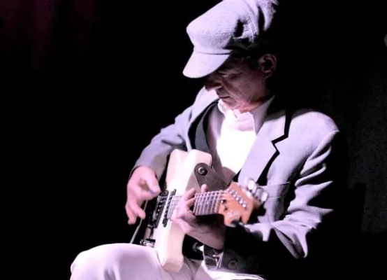 Bild: MOTTEN IM MAUERWERK von GEORG KAMINICZNY, Erstaufführung am Sonntag, 18. September 2011, im GARBÁTY