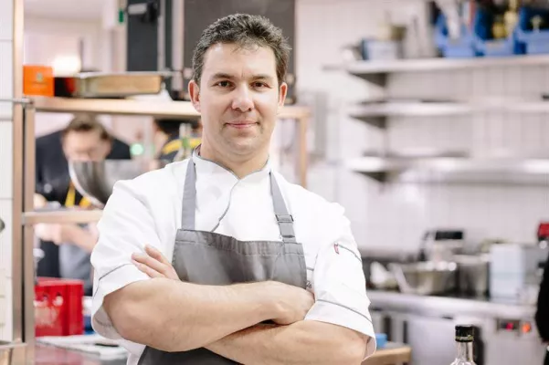 Bild: Sternekoch übernimmt Schlossküche auf Monrepos