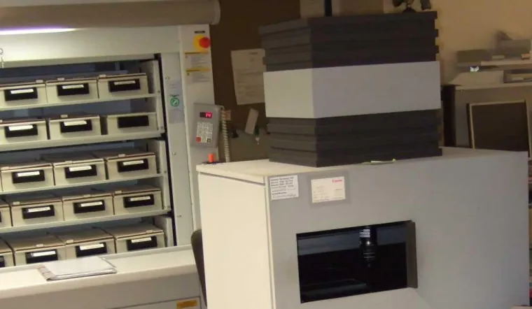 Bild: Mikrofilm in Sonderformaten - DRS entwickelt Speziallösung für Krankenhaus Patientenakten