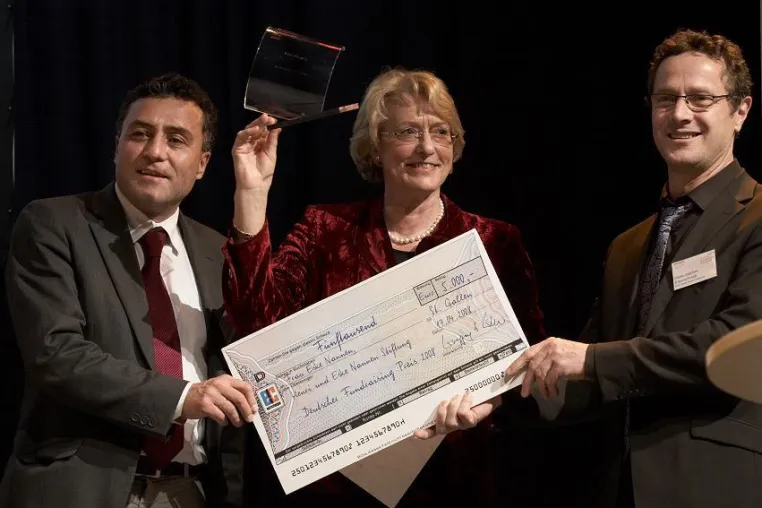 Bild: Eske Nannen erhielt Deutschen Fundraising Preis 2008