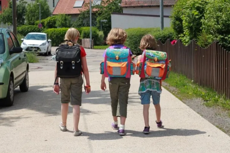 Bild: Bewegungsarmer Alltag