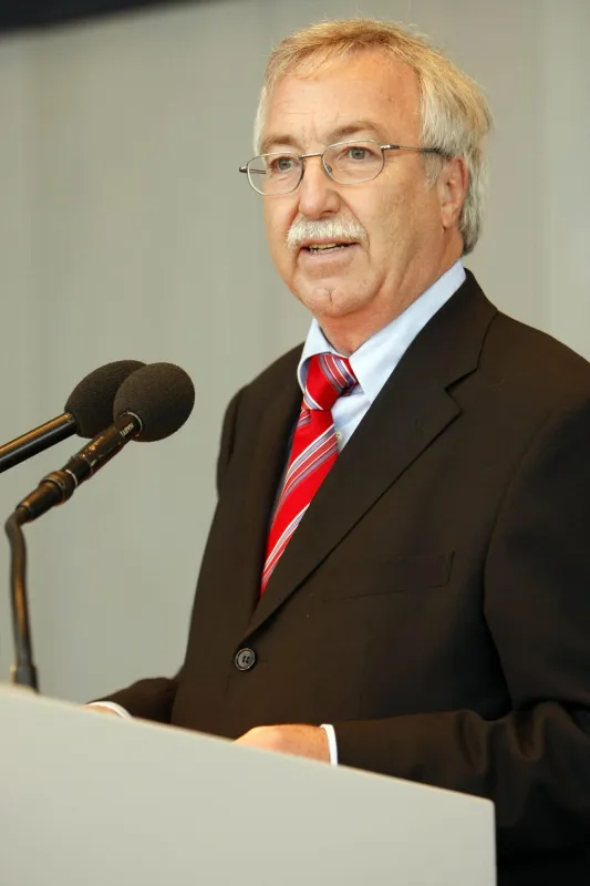 Steuererklärung zügig einreichen um Rückzahlung zu bekommen rät Hans-Peter Küchenmeister