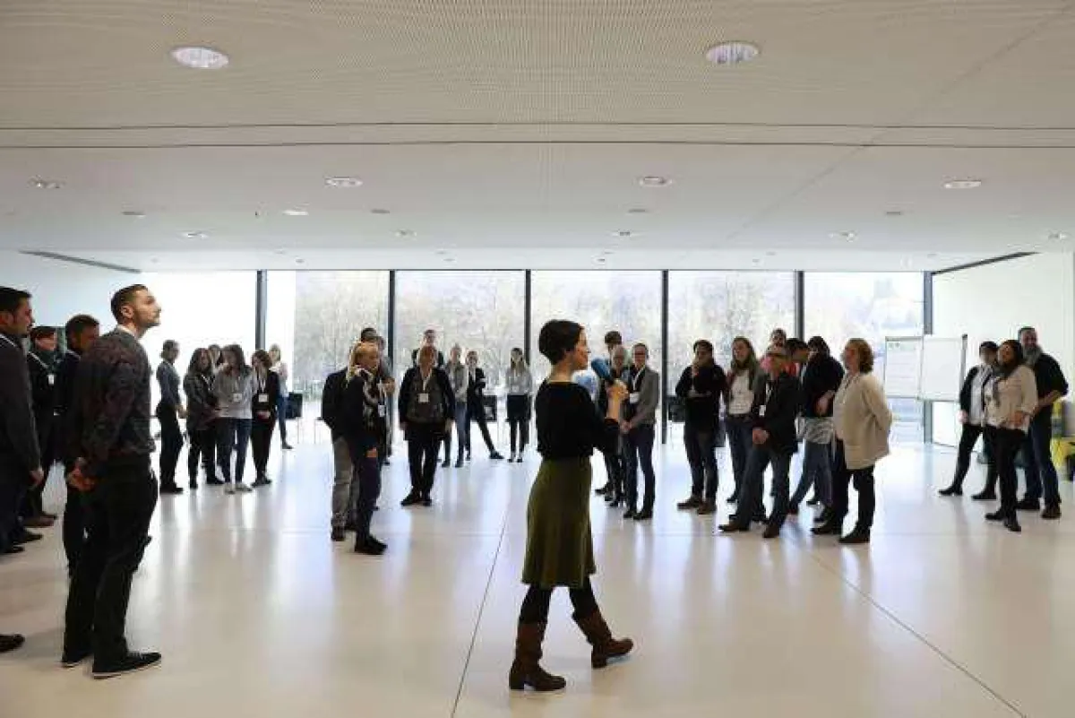 Beim allerersten micelab:experts in Bregenz lernen die Teilnehmer einander kennen.