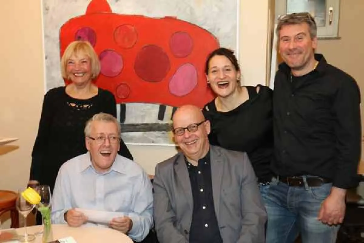 Ab sofort ist die Ausstellung „Tierisch gut“ im Café L’Arte in Ravensburg zu sehen