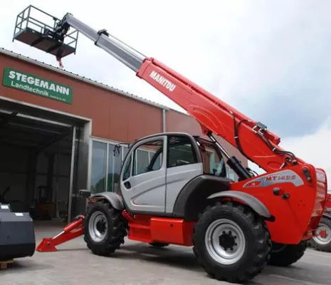 Ein neuer Partner für die Stegemann Landtechnik - Manitou Bild: Ein neuer Partner für die Stegemann Landtechnik - Manitou