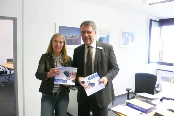 Der neue Weiterbildungskompass: Richtungsweisend für die berufliche Zukunft Bild: Der neue Weiterbildungskompass: Richtungsweisend für die berufliche Zukunft