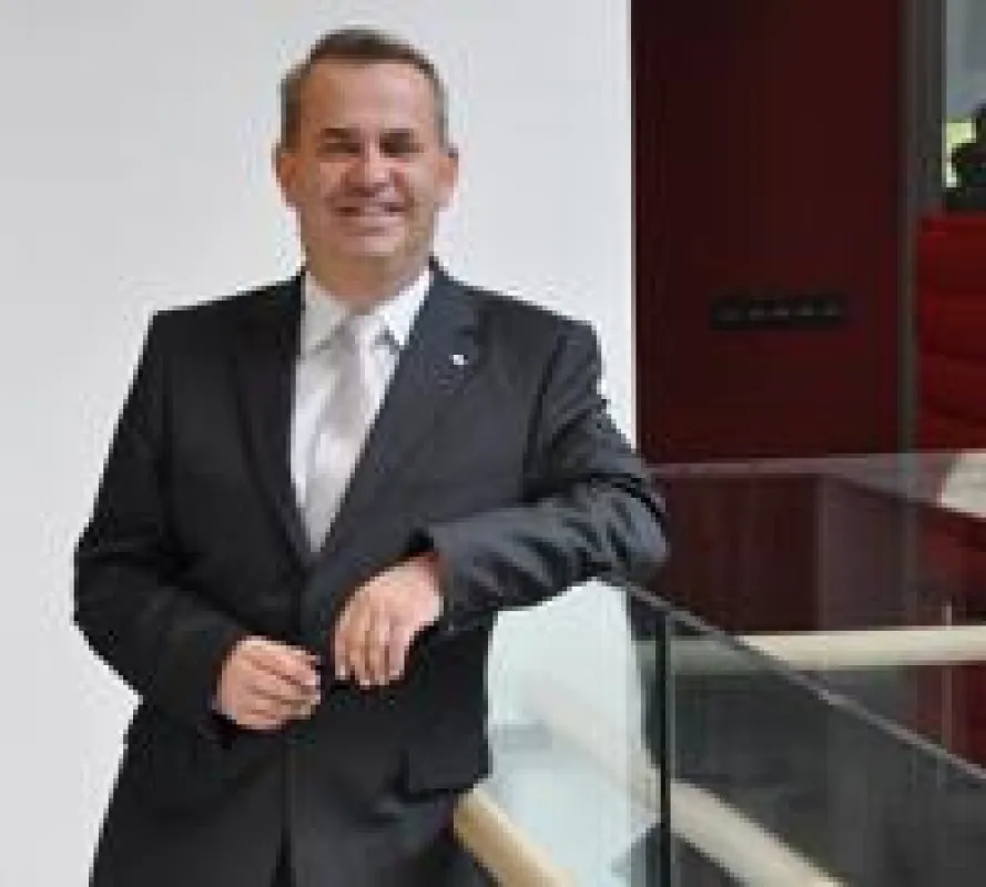 Zum neuen Vize-Präsidenten der FEICA gewählt: Dr. Boris Tasche (57).  Foto: © IVK