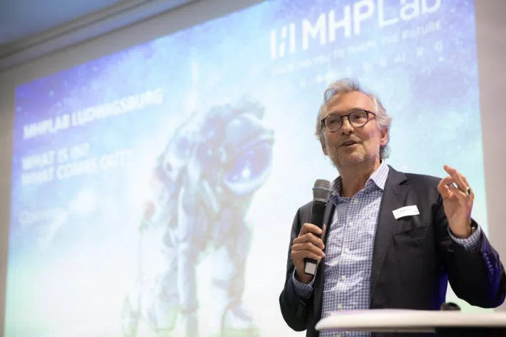 Bild: MHP eröffnet Lab am Hauptsitz in Ludwigsburg