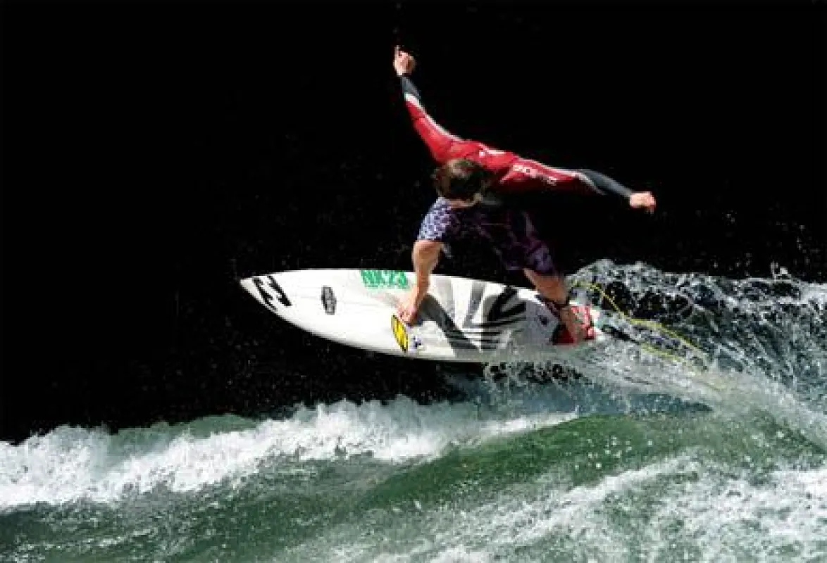 Surfer mit Punt Surfwax