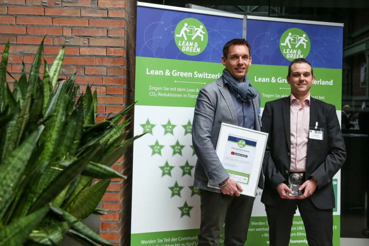 Die Krummen Kerzers AG wurde mit dem Lean & Green-Award ausgezeichnet. (Foto: Ruben Hollinger)