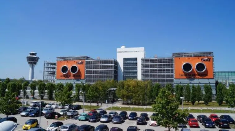 Bild: Sixt lässt lautstark von sich hören.