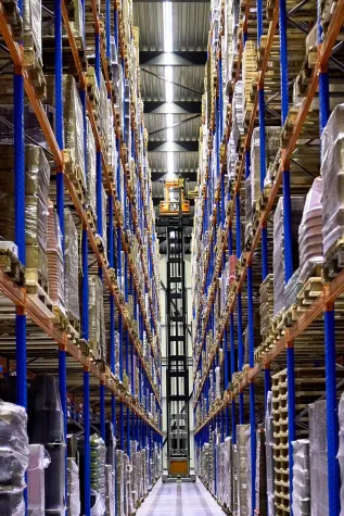 Bild: Dematic automatisiert neues Lager von Yusen Logistics in Belgien