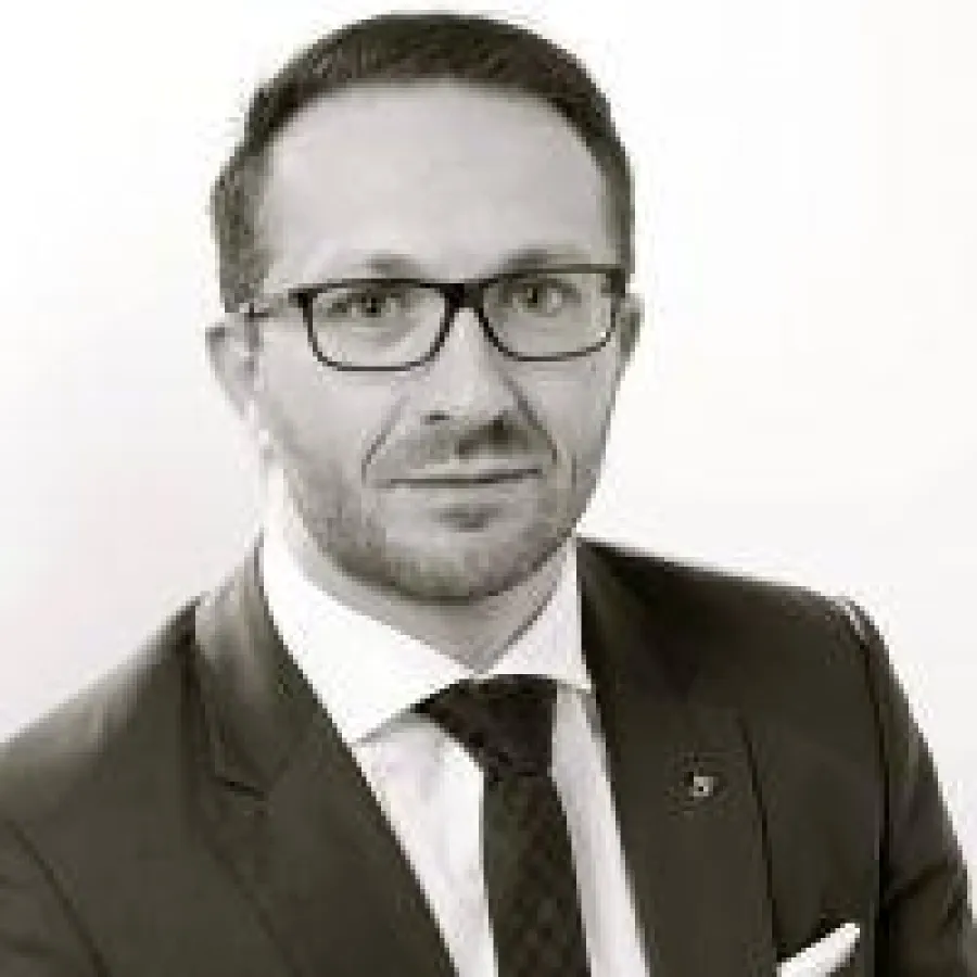 Markus Brochenberger ist Vorstand der compexx Finanz AG, eines Beratungsunternehmens für Finanzdienstleistungen.