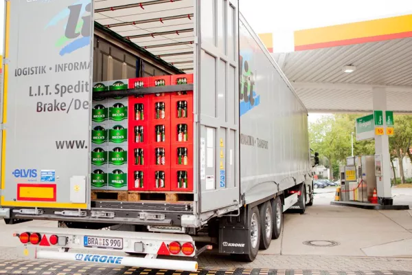 Bild: Umweltfreundlich unterwegs: L.I.T. transportiert Bier in Erdgas-Fahrzeug
