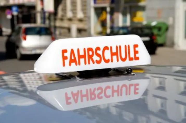 Bild: MEGA Fahrschule - Fahrschule Zürich