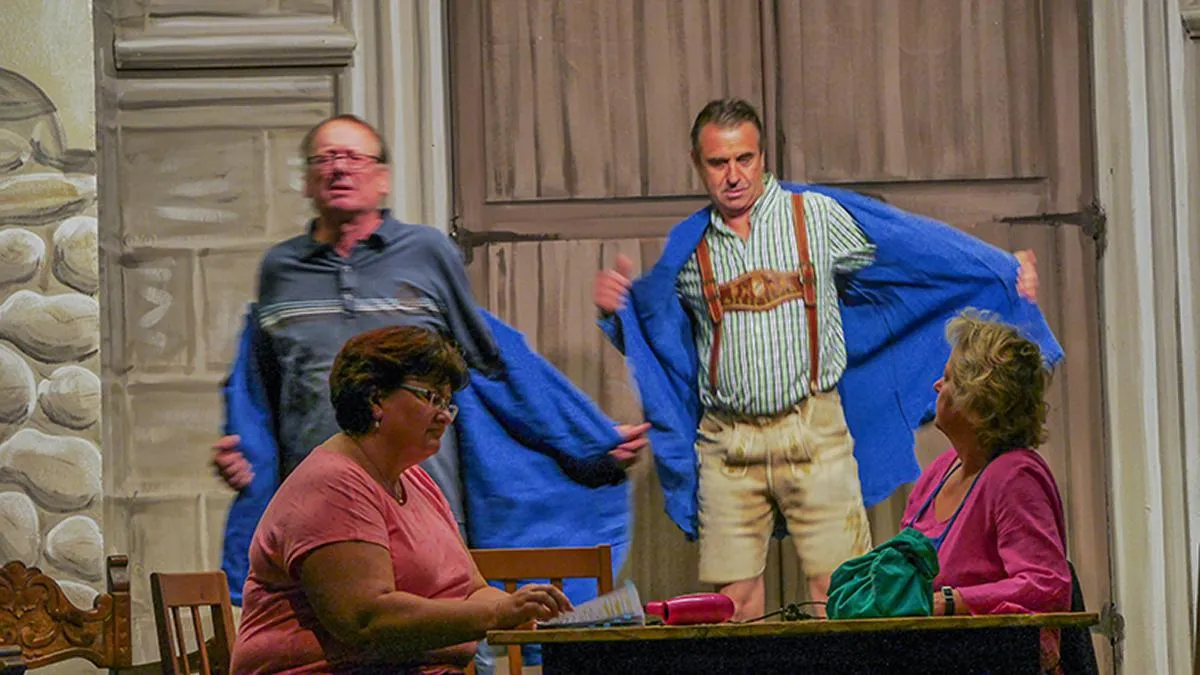 Bühnenprobe für Herkules der Musterstier