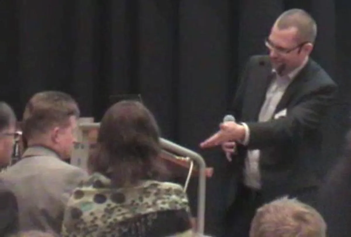 Coach Björn Fiedler beantwortet Fragen zu Mystery-Checks