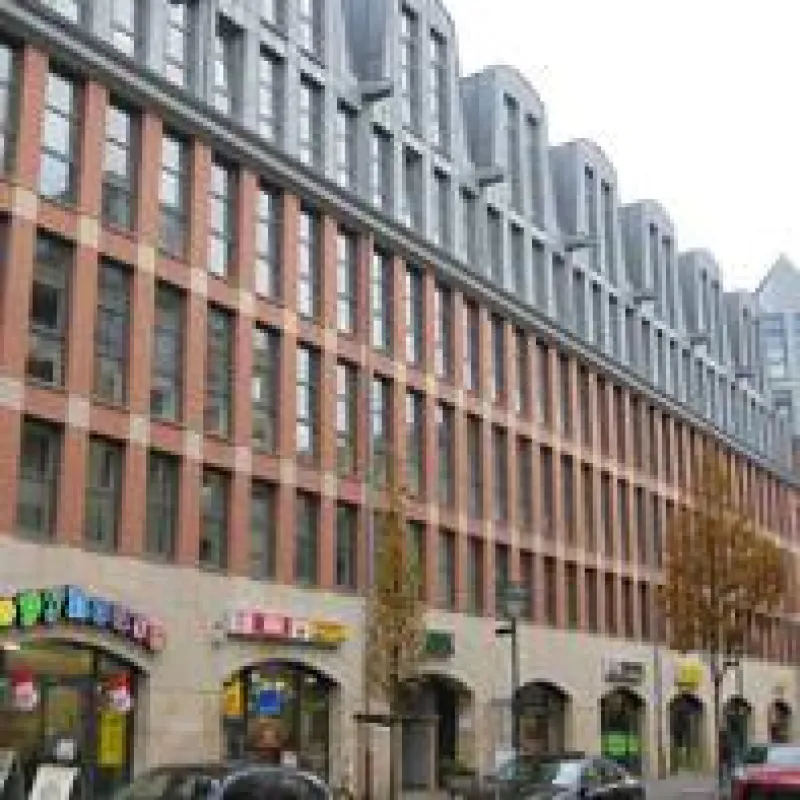 Das moderne Wohn-/Geschäftshaus 