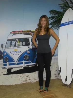 Bild: Sommerfeeling im Winter - Corona Extra feiert Beachparty mit zahlreichen Prominenten in Berlin