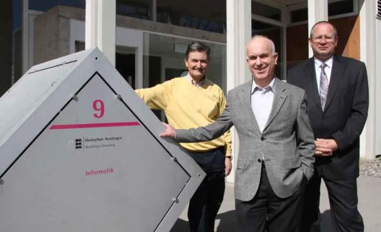 Bild: In Reutlingen ist erstmalig Promotion an einer Hochschule möglich